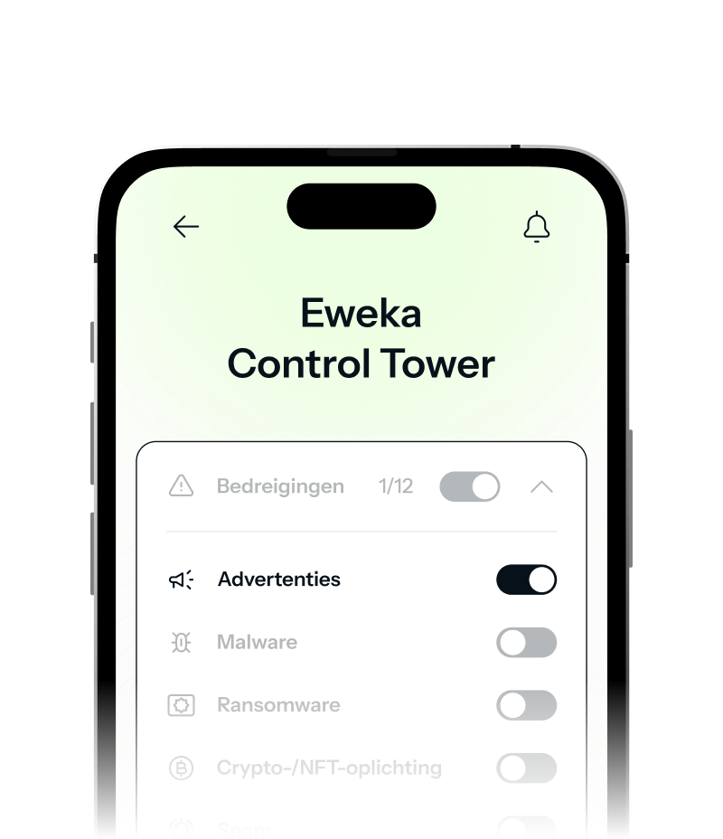 Een iPhone toont het Eweka VPN-startscherm waarop de optie om advertenties te blokkeren is ingeschakeld voor extra bescherming tegen pop-ups.